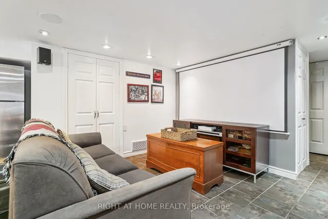 Additional image 26 of 165 Locksley Ave