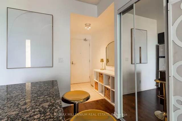 Additional image 14 of 215 Fort York Blvd Unit 712