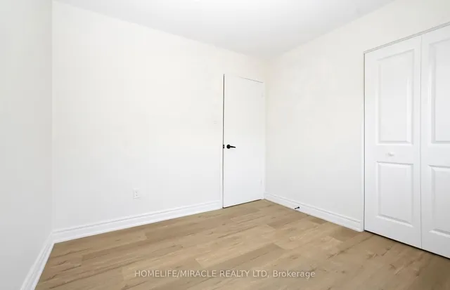 Additional image 23 of 66 Avening Dr