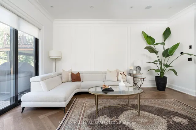 Additional image 20 of 263 Linsmore Cres