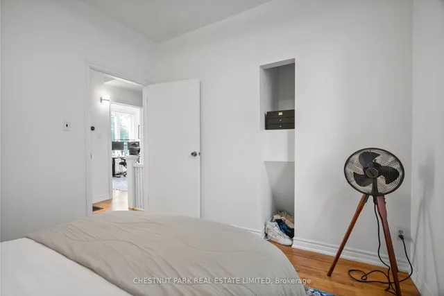 Additional image 29 of 371 Howland Ave