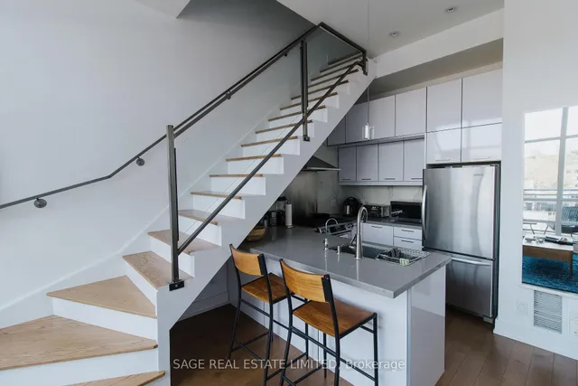 Additional image 2 of 483 Dupont St Unit 202