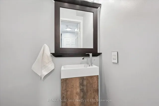 Additional image 14 of 210 Highland Cres Unit 12