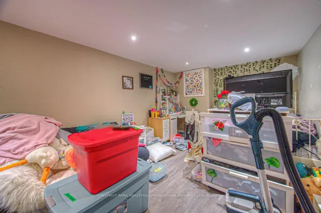 Additional image 10 of 151 Franklin St