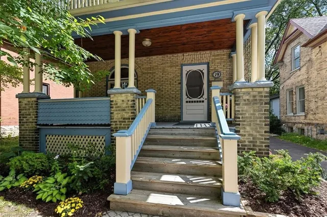 Additional image 3 of 19 Richmond Ave