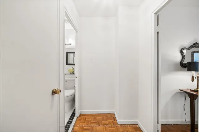 Additional image 9 of 581 Avenue Rd Unit 204