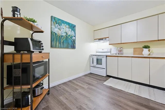 Additional image 14 of 55 Green Valley Dr Unit 307