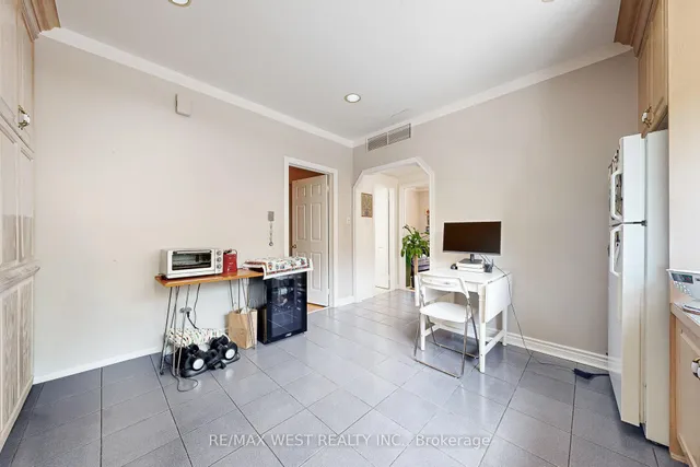 Additional image 11 of 52 Heydon Park Rd