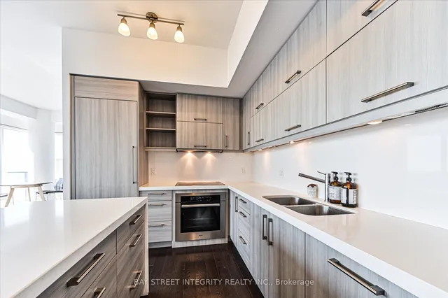Additional image 15 of 1080 Bay St Unit 5302
