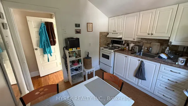 Additional image 4 of 116 Fifth St