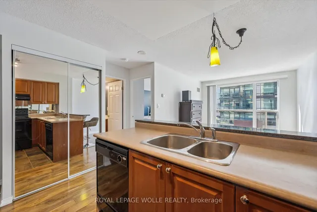 Additional image 9 of 230 King St Unit 1109