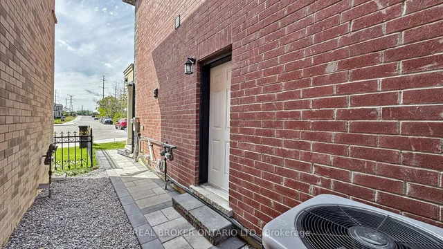 Additional image 41 of 58 Chelliah Crt