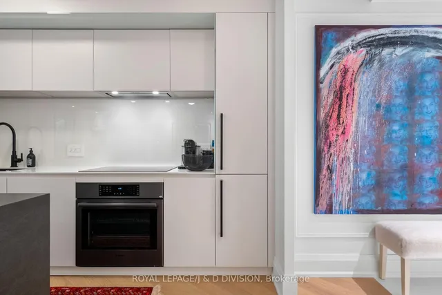 Additional image 6 of 20 Scrivener Sq Unit 301