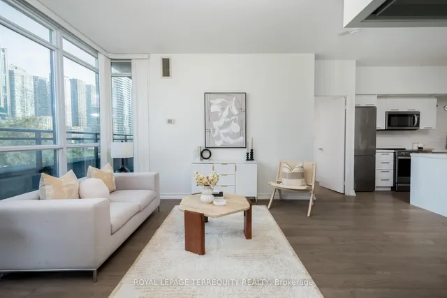 Additional image 14 of 25 Capreol Crt Unit 303