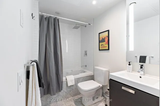 Additional image 8 of 629 King St Unit 816
