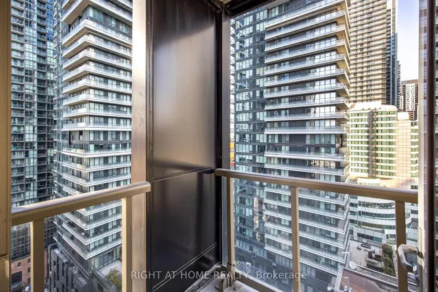 Additional image 23 of 35 Mercer St Unit 1512