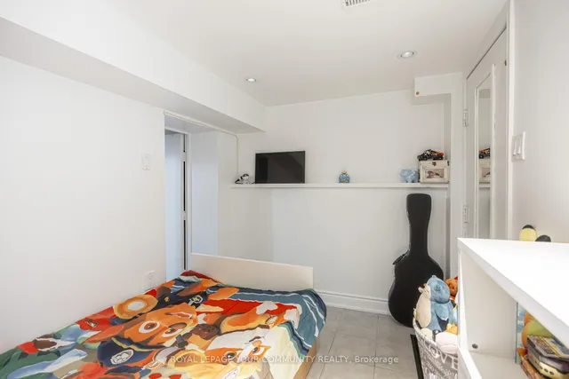 Additional image 12 of 154 Day Ave