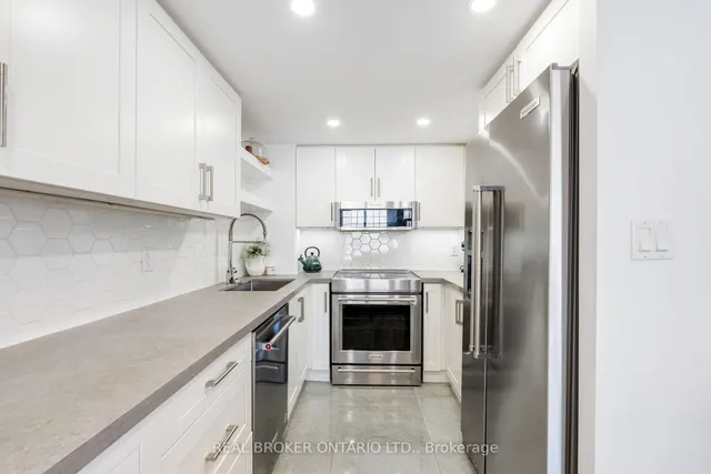 Additional image 10 of 35 Strangford Lane Unit 301