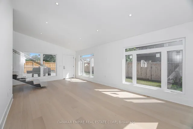 Additional image 13 of 6 Casino Crt