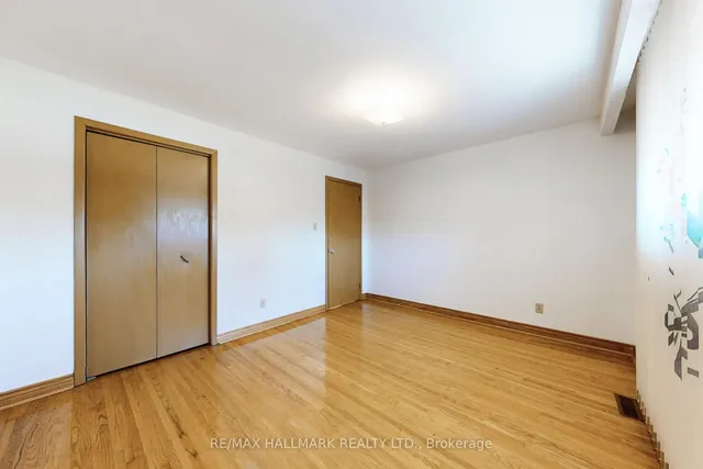 Additional image 21 of 38 Courton Dr