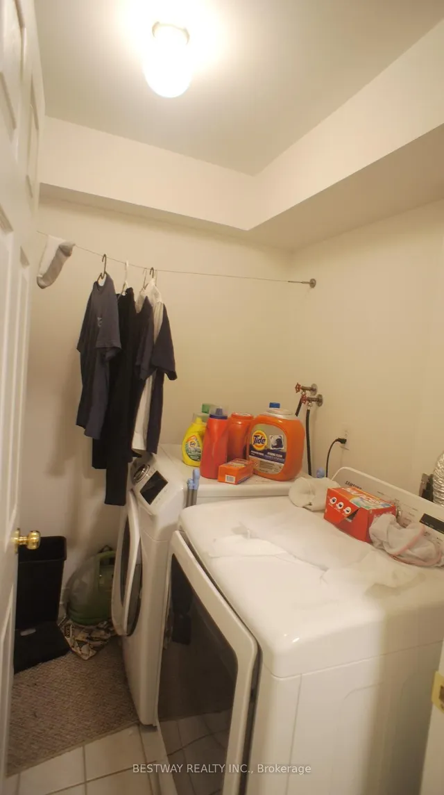 Additional image 21 of 28 Rosebank Dr Unit 1603