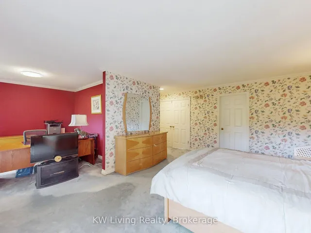 Additional image 23 of 389 Kingsdale Ave