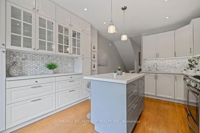 Additional image 16 of 406 Margueretta St