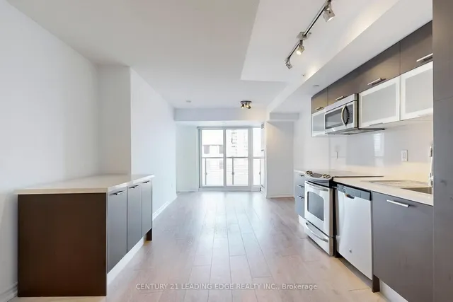 Additional image 10 of 386 Yonge St Unit 1904