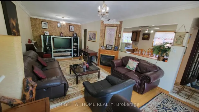 Additional image 2 of 12 Fairglen Ave