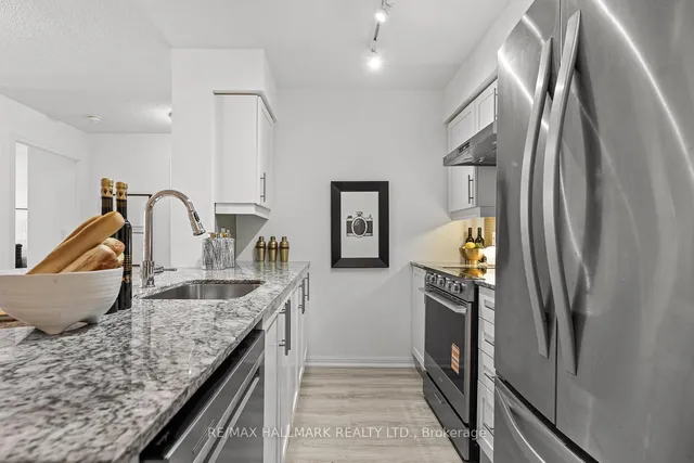 Additional image 2 of 35 Bastion St Unit 1910