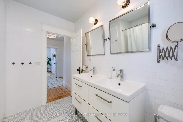 Additional image 30 of 120 Warden Ave