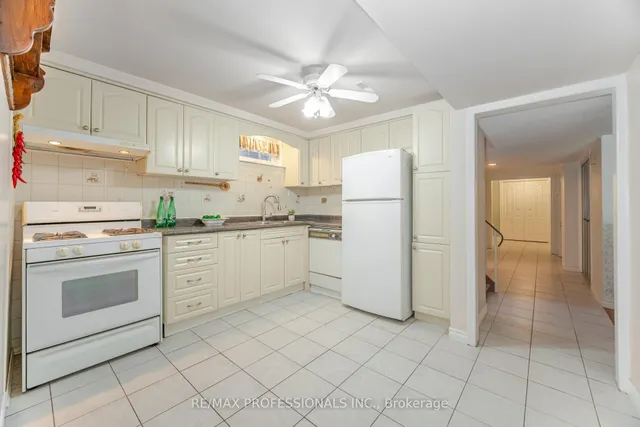 Additional image 37 of 39 Elmcrest Rd