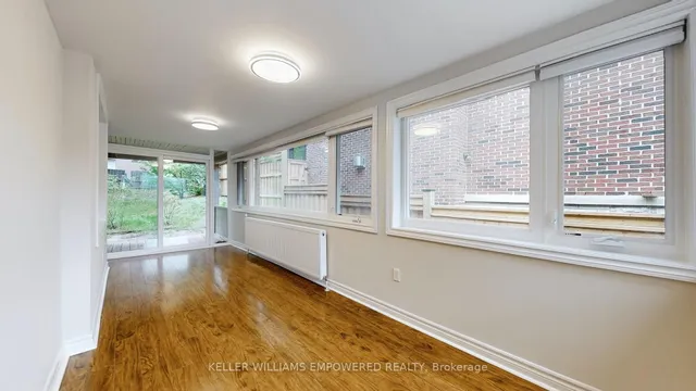 Additional image 12 of 107 Lawrence Cres