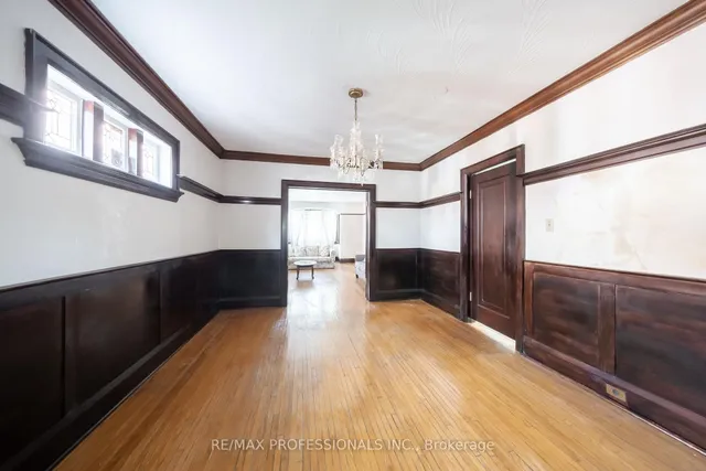 Additional image 11 of 24 Queens Ave