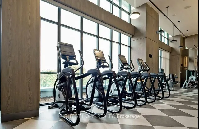 Additional image 9 of 30 Inn On The Park Dr Unit 2901