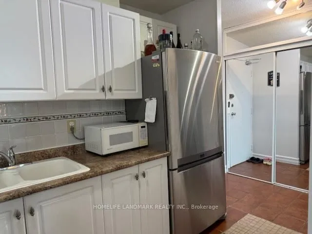 Additional image 32 of 15 Torrance Rd Unit 1811