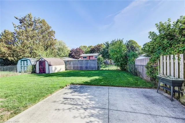 Additional image 29 of 53 Belwood Cres