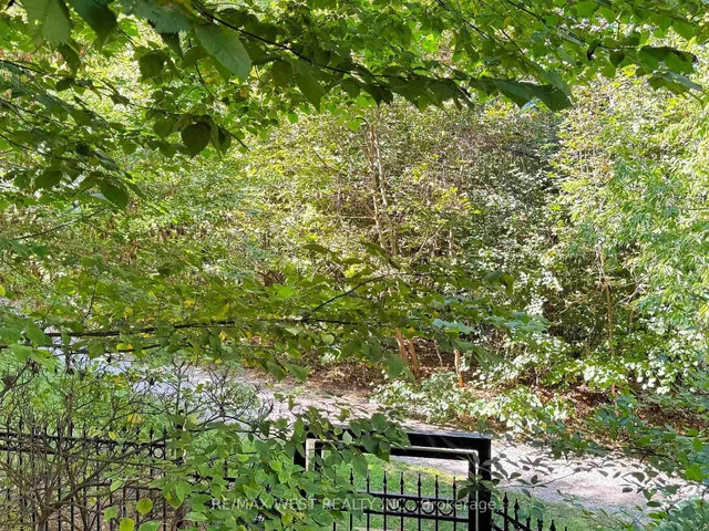 Additional image 39 of 20 Burkebrook Pl Unit Th 14