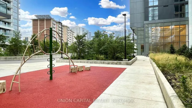 Additional image 22 of 36 Forest Manor Rd Unit 705