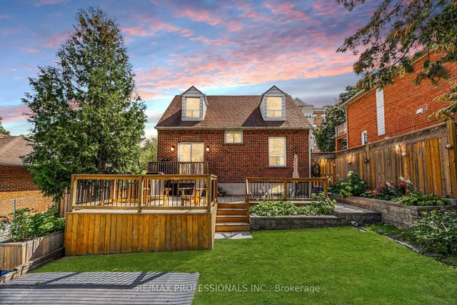 Additional image 26 of 2236 Lawrence Ave