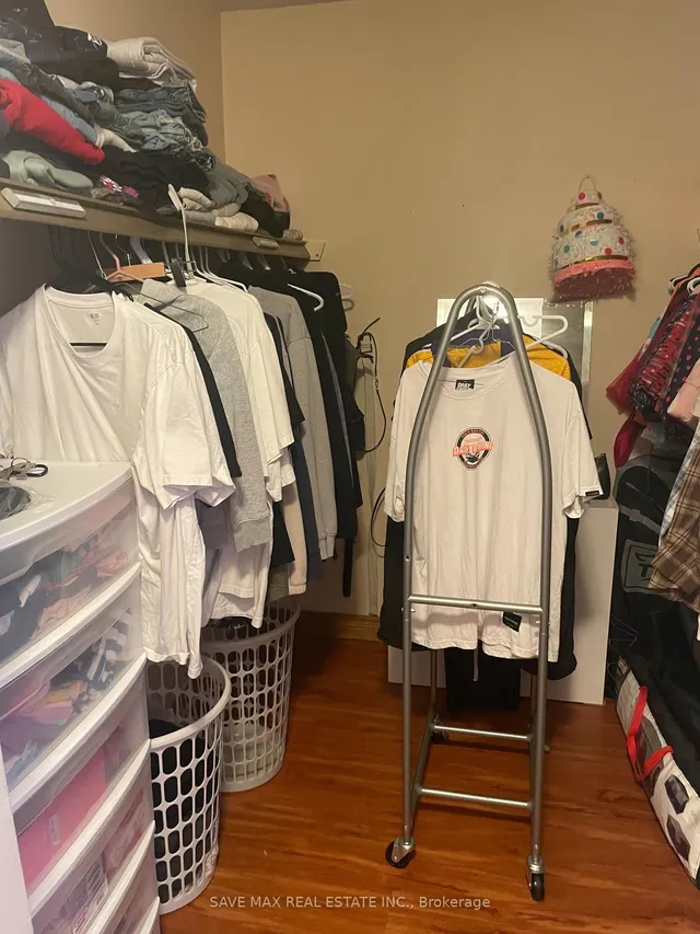 Additional image 3 of 2645 Jane St Unit 507