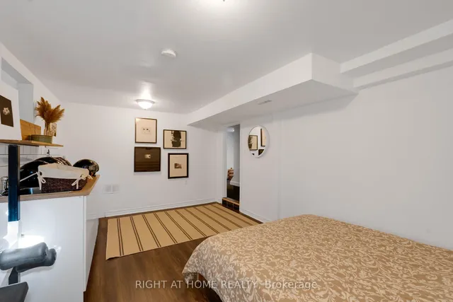 Additional image 22 of 1642 Dufferin St