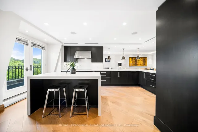 Additional image 18 of 50 Old Mill Rd Unit 501