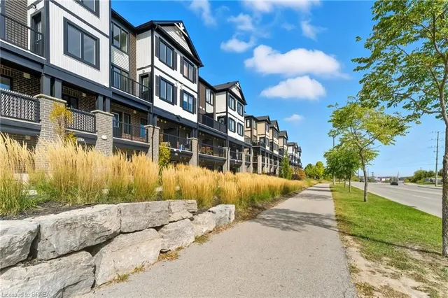 Additional image 22 of 160 Rochefort Street St Unit A17