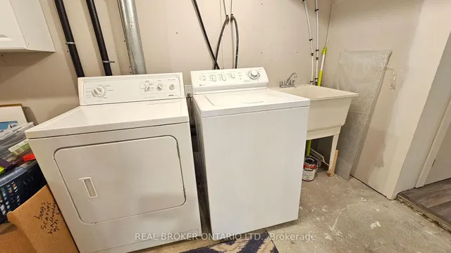 Additional image 32 of 54 Tower Dr