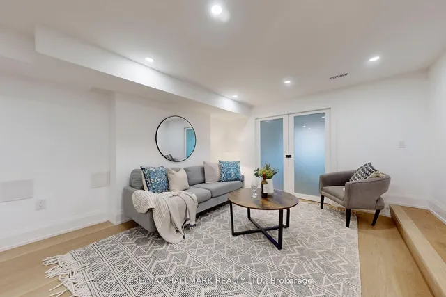 Additional image 24 of 51 Withrow Ave