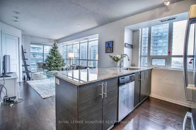 Additional image 6 of 125 Western Battery Rd Unit 1007