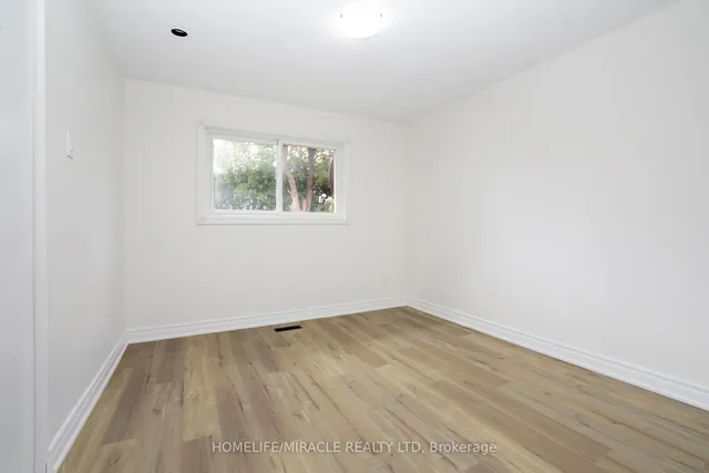 Additional image 20 of 66 Avening Dr