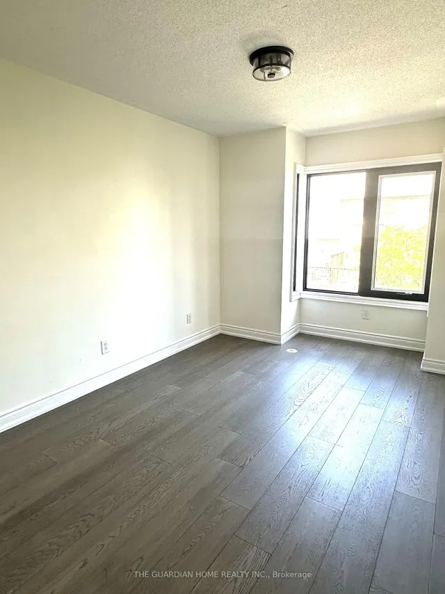 Additional image 19 of 3057 Finch Ave Unit 35