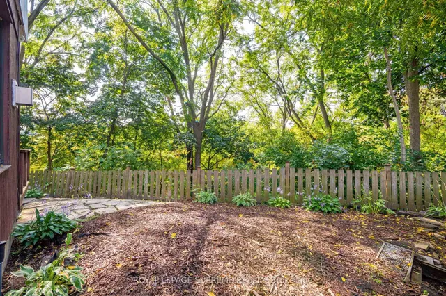 Additional image 49 of 10 King Street Cres